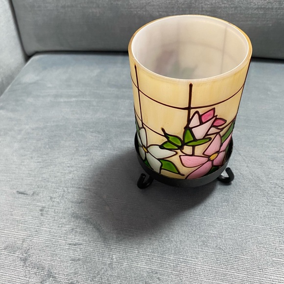 Vintage Avon Cylindrical Floral Stained Glass-Look Tea light holder metal base - Picture 4 of 11